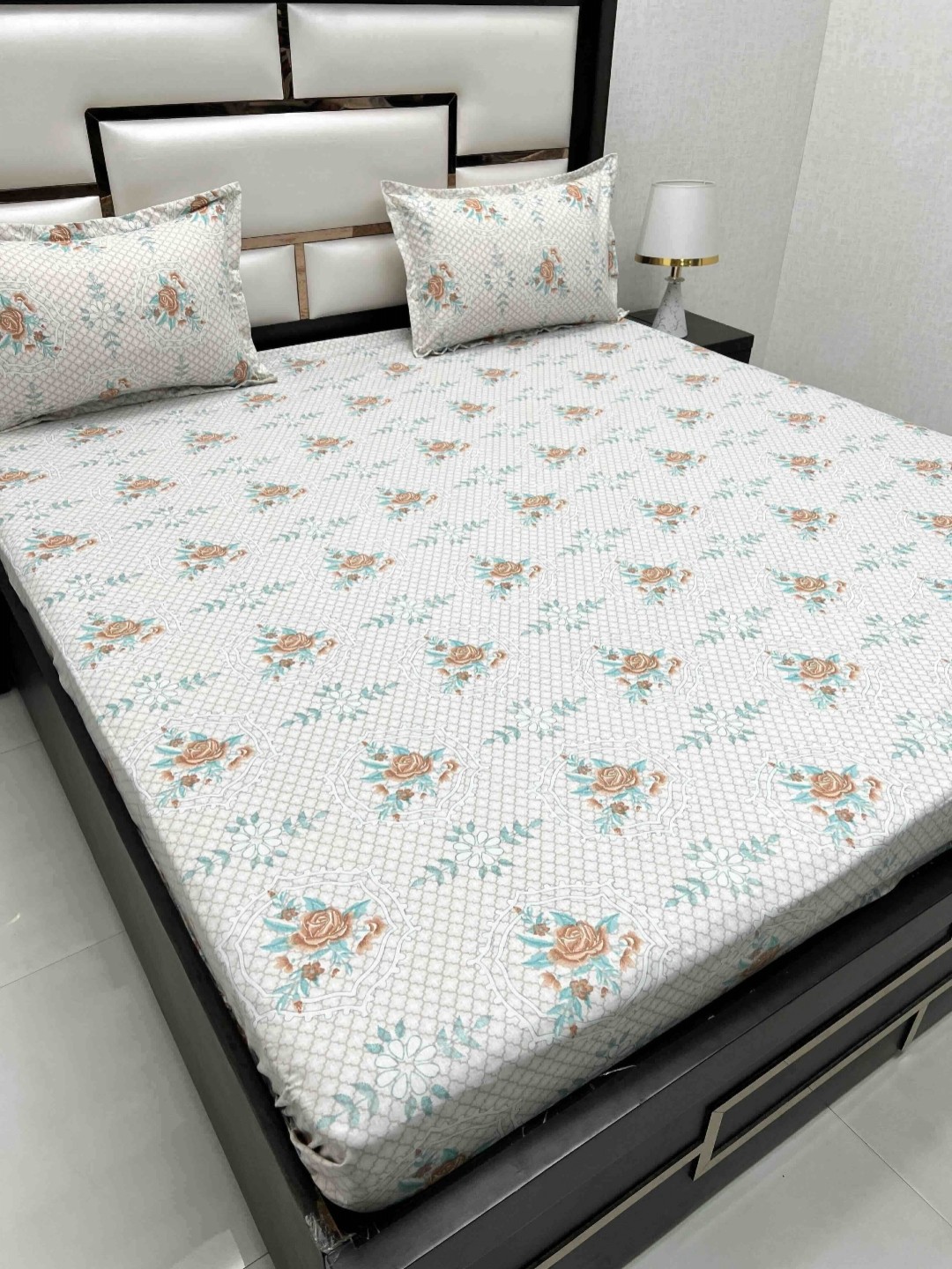 

Pure Decor White & Blue Floral Printed 300 TC Cotton King Bedsheet Set 2.74 m x 2.74 m