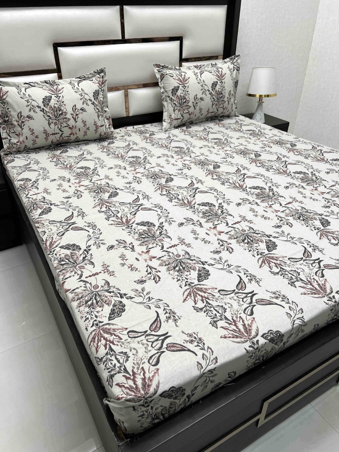 

Pure Decor White & Black Floral 260 TC King Bedsheet with 2 Pillow Covers