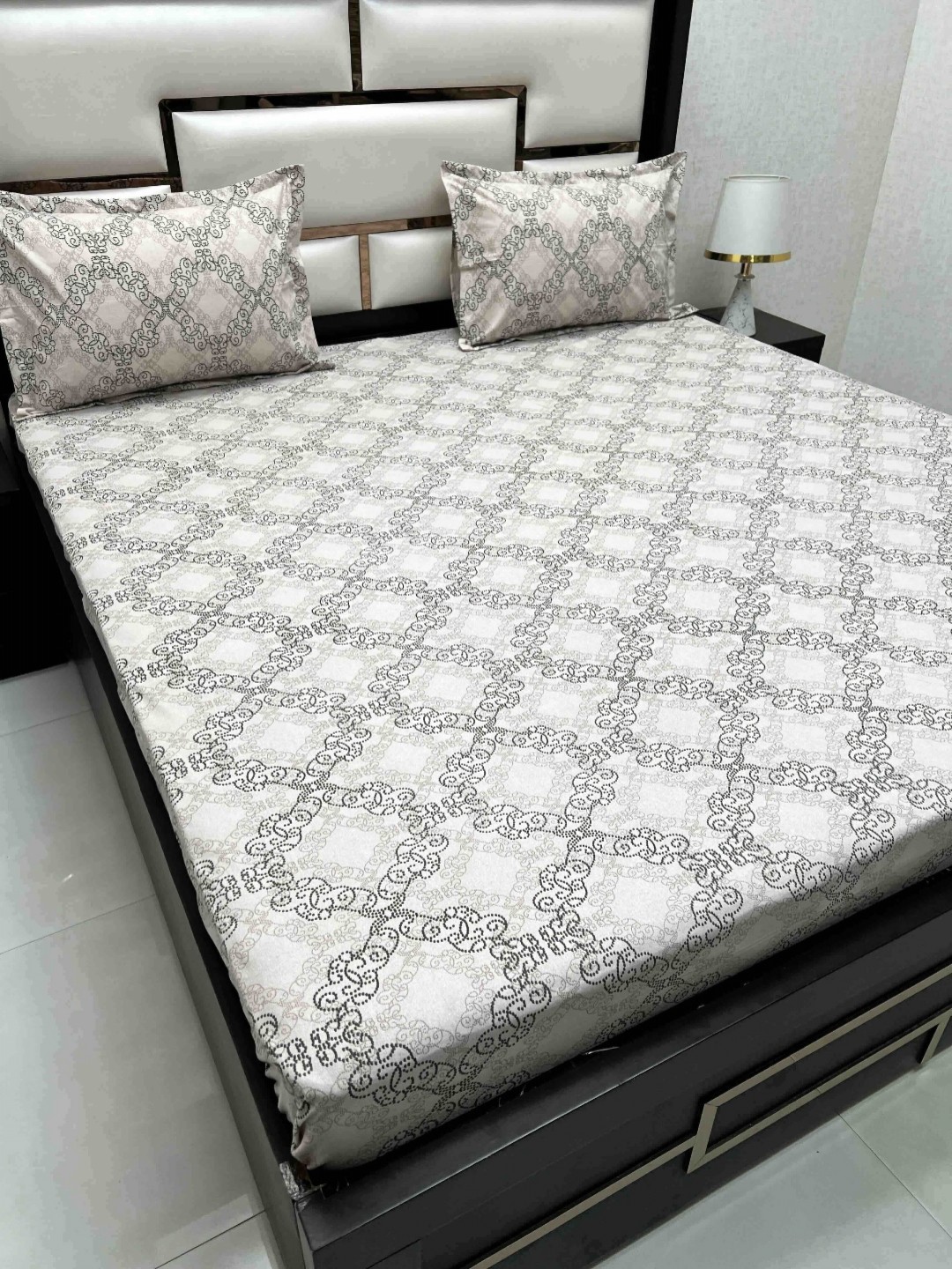 

Pure Decor White & Brown Ethnic Motifs 260 TC Cotton King Bedsheet Set 2.74 m x 2.74 m