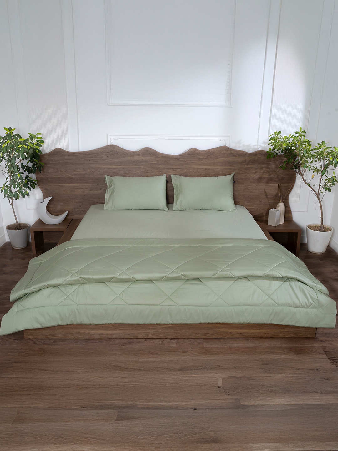 

BELIHODE Brown 150 GSM AC Room Cotton Double Bed Comforter