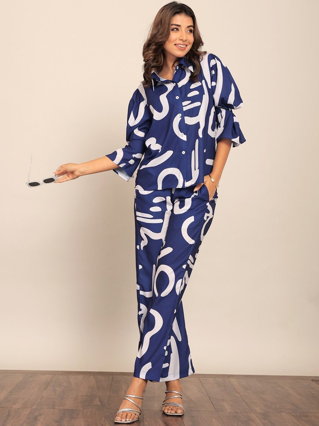 

KAORI BY SHREYA AGARWAL Shirt Collar Printed Shirt With Trouser, Blue