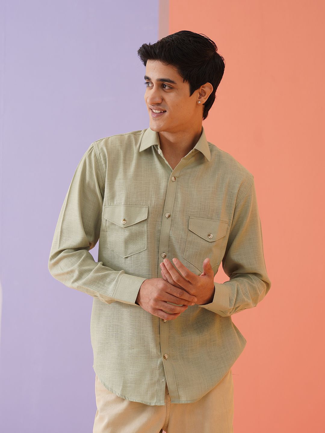 

Indian Needle Men Classic Spread Collar Solid Cotton Casual Shirt, Green