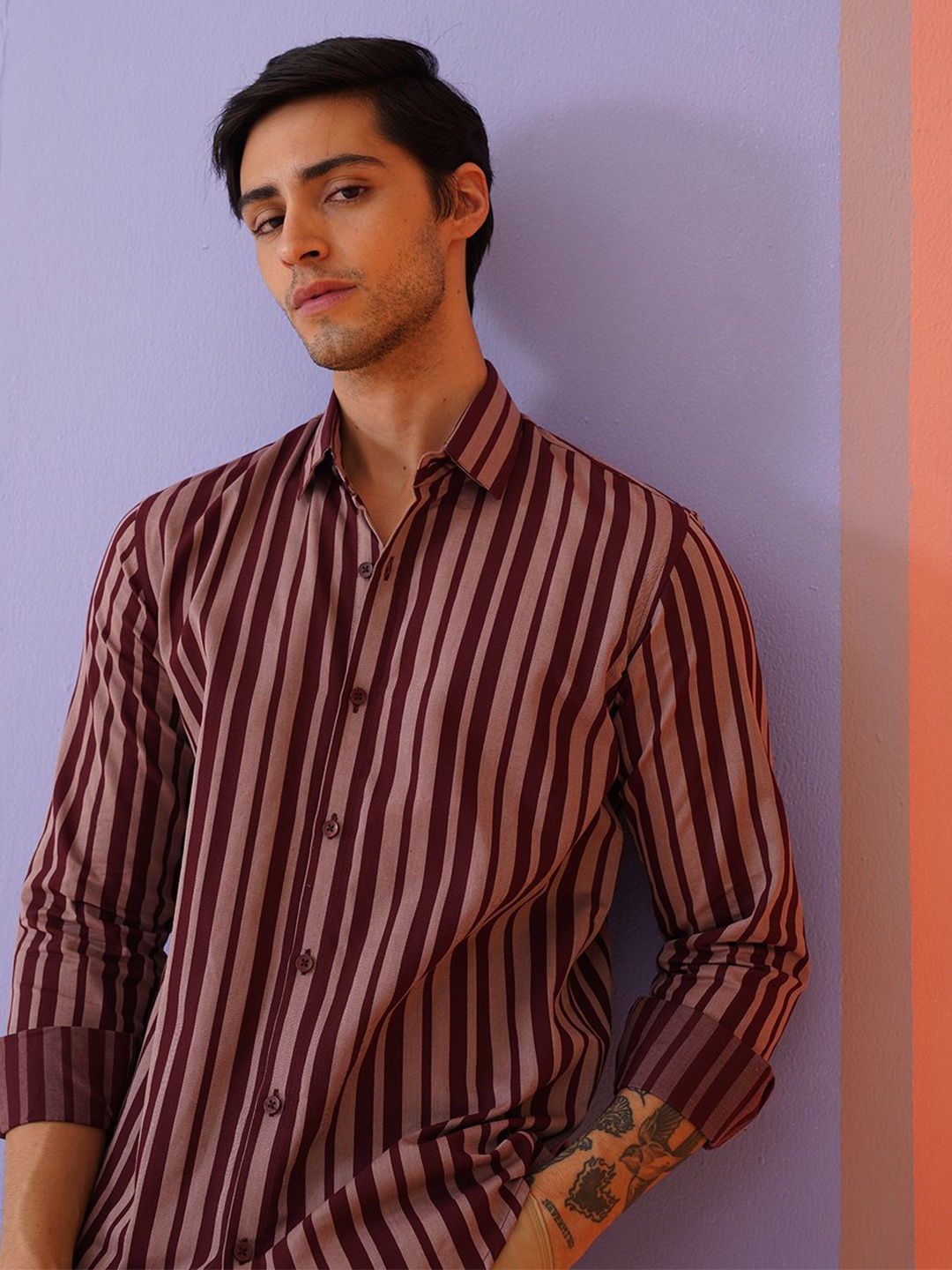 

Indian Needle Men Classic Fit Spread Collar Vertical Striped Cotton Casual Shirt, Maroon