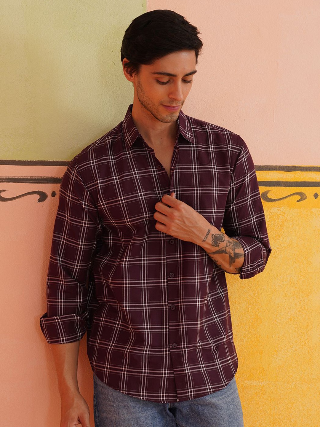 

Indian Needle Men Classic Spread Collar Tartan Checked Cotton Casual Shirt, Maroon