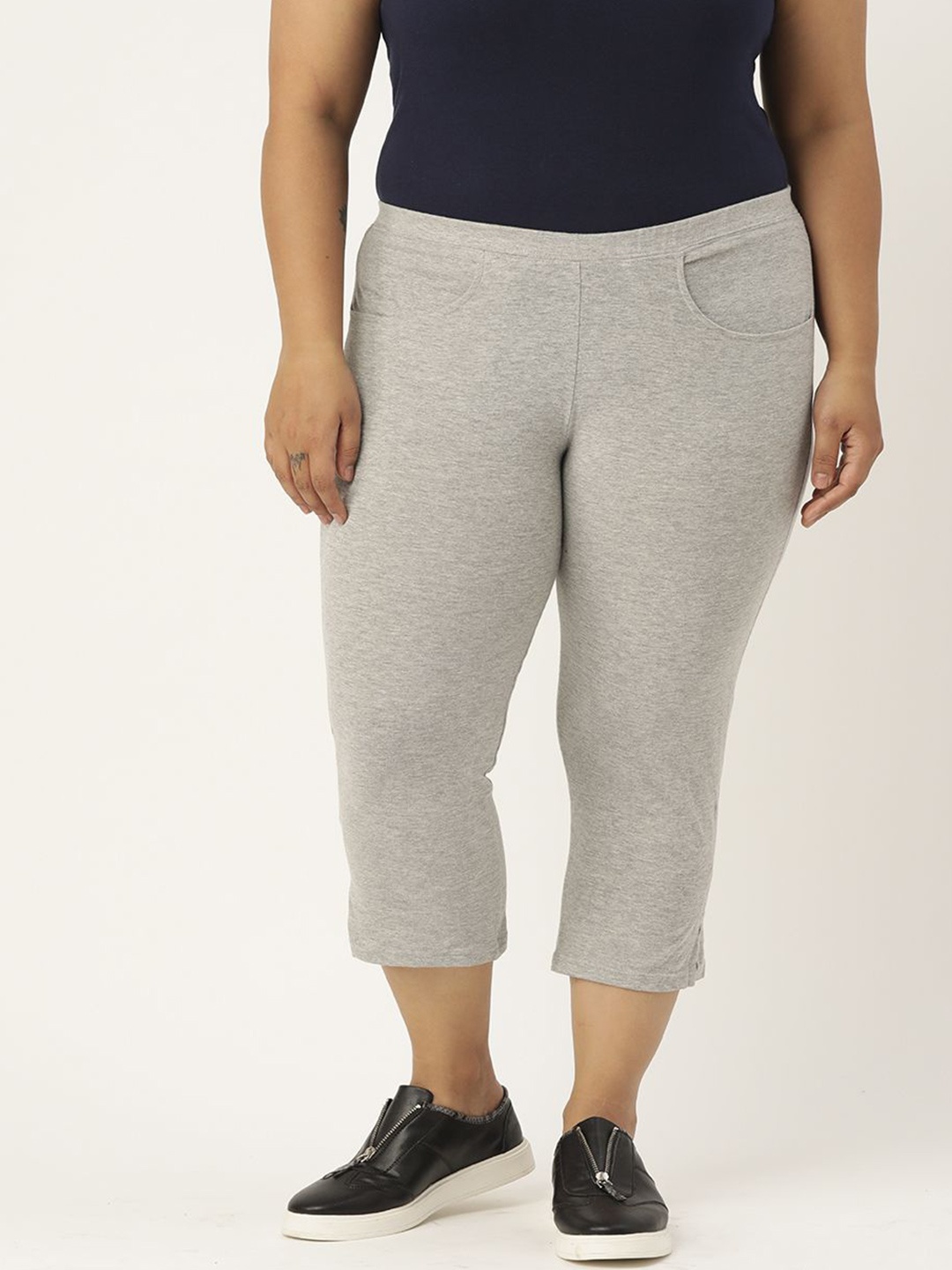 

theRebelinme Women Capris, Grey