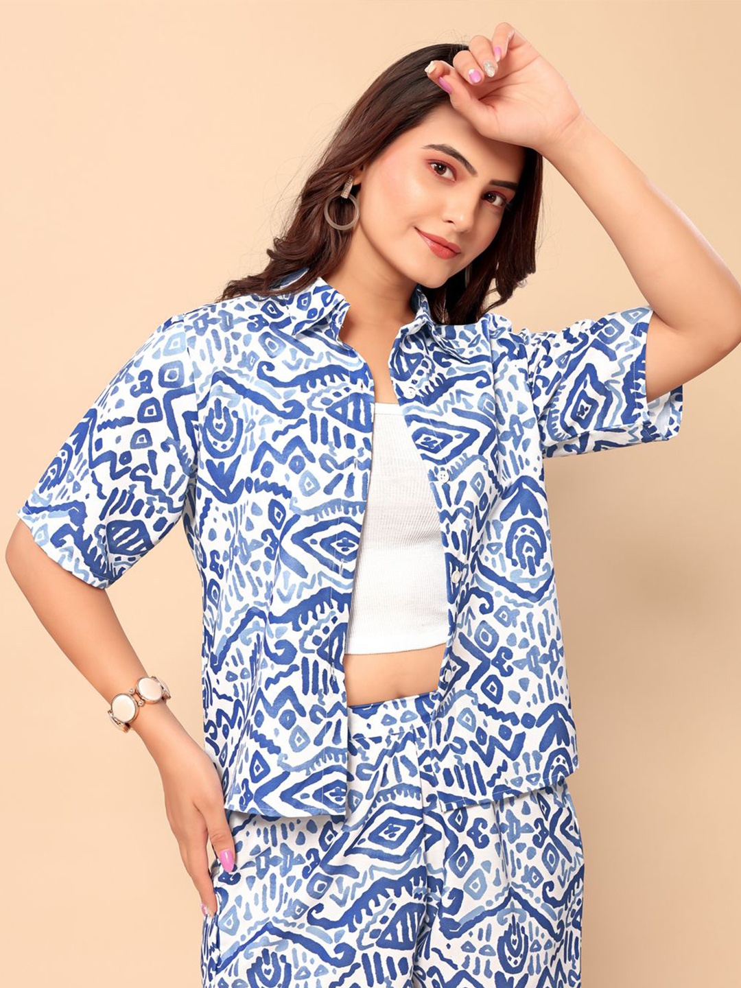 

Fashfun Women Spread Collar Abstract Printed Cotton Relaxed Fit Casual Shirt, White