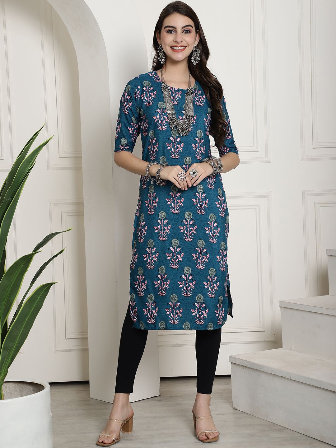 7Threads Ethnic Motifs Printed Crepe Straight Kurta, Blue