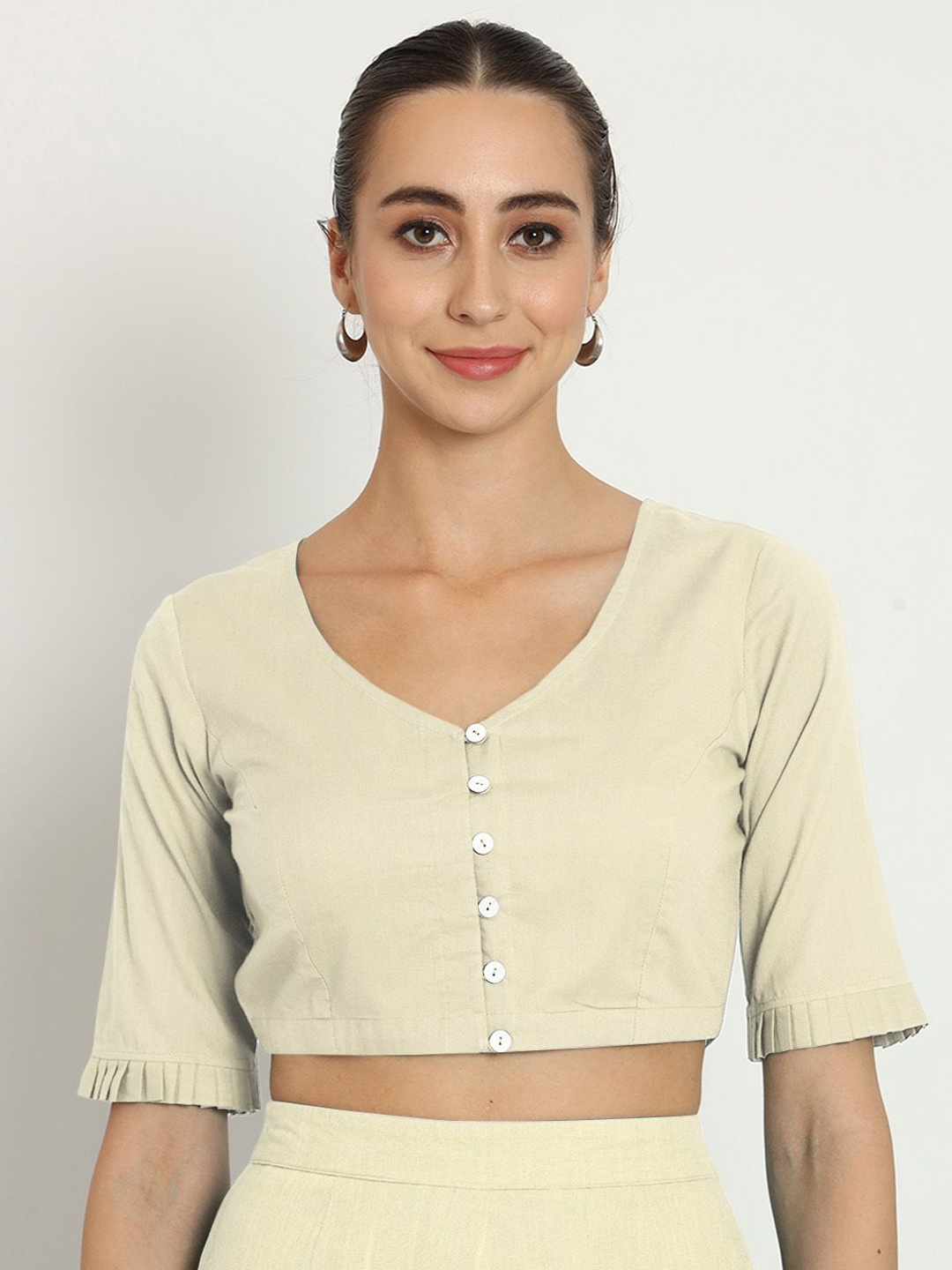 

Thevasa U Neck Short Sleeves Blouse, Off white
