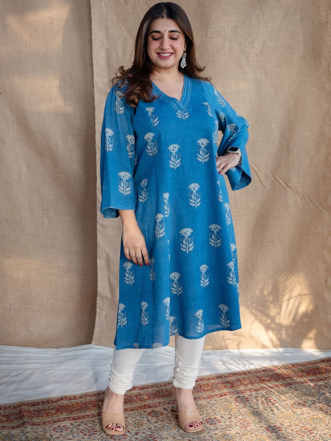 

THE INDIAN ETHNIC CO Blue A-Line Dabu Slub Cotton Kurta