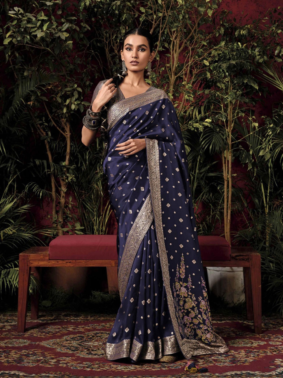 

MAHALASA Ethnic Motifs Zari Pure Silk Banarasi Saree, Navy blue