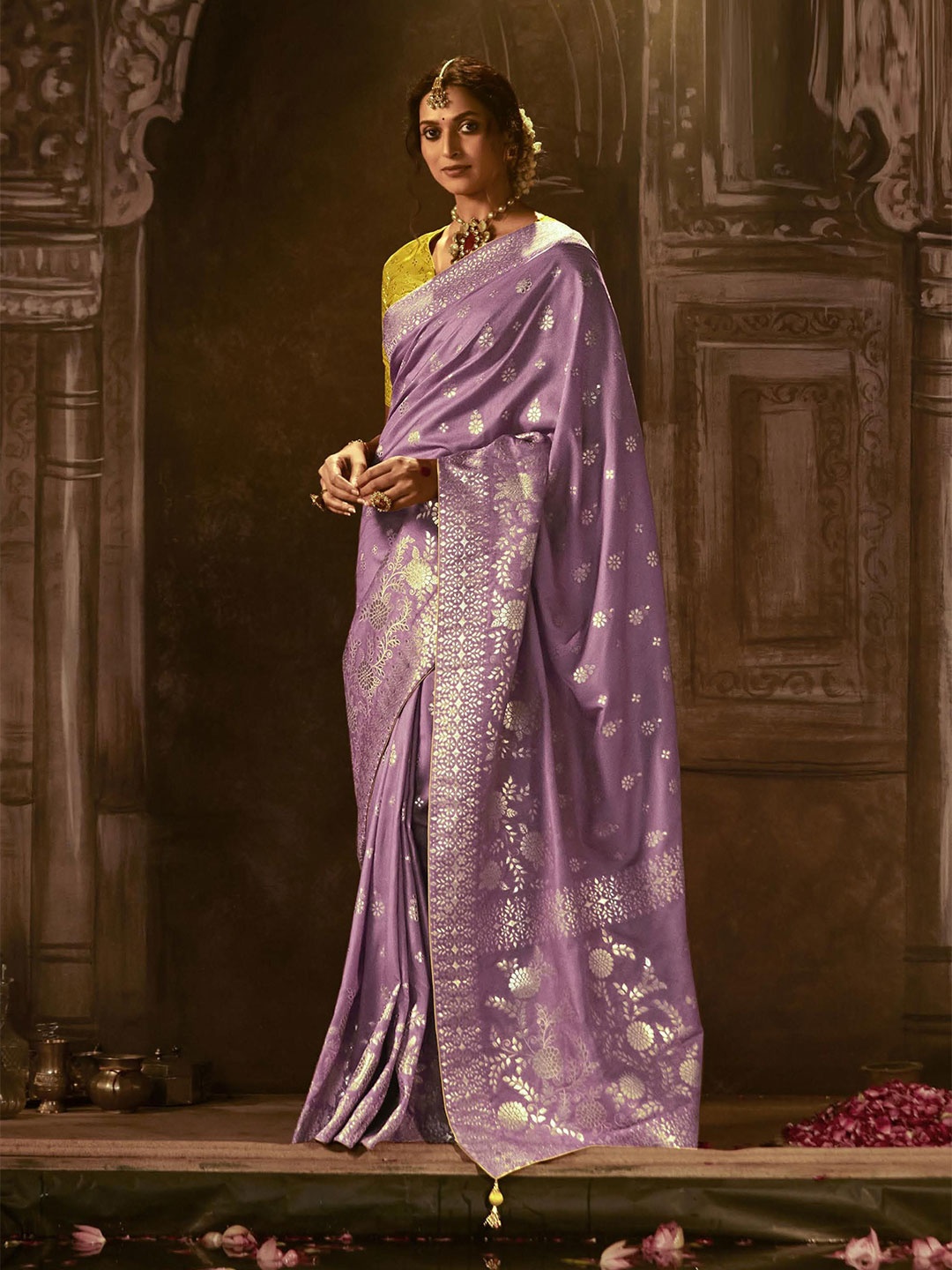 

MAHALASA Ethnic Motifs Zari Pure Silk Banarasi Saree, Lavender