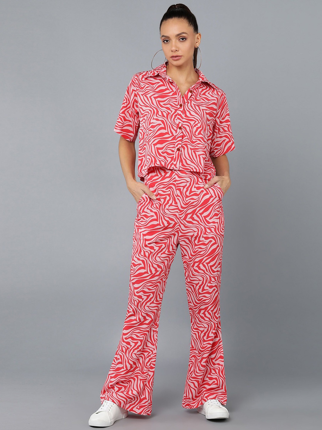 

Fashfun Shirt Collar Printed Shirt With Trouser, Red