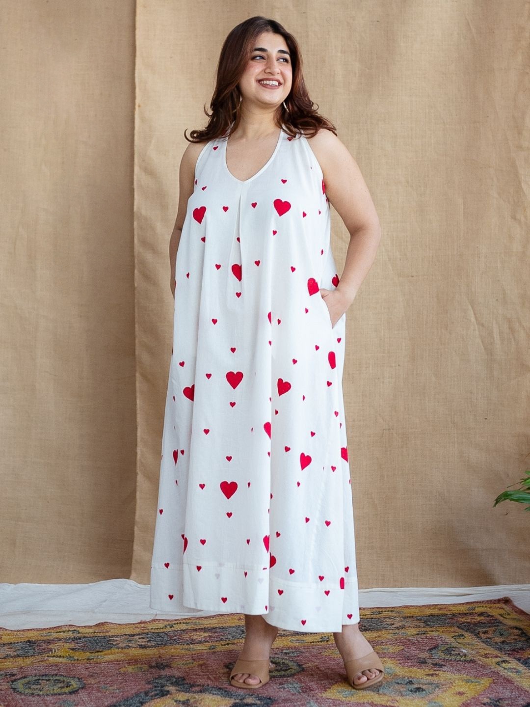 

THE INDIAN ETHNIC CO Polka Dot Print A-Line Maxi Dress, White