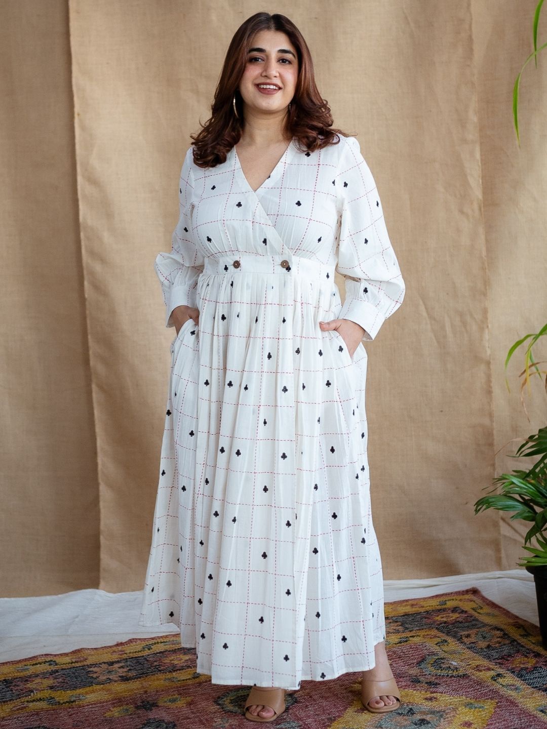 

THE INDIAN ETHNIC CO Floral Print A-Line Maxi Dress, White