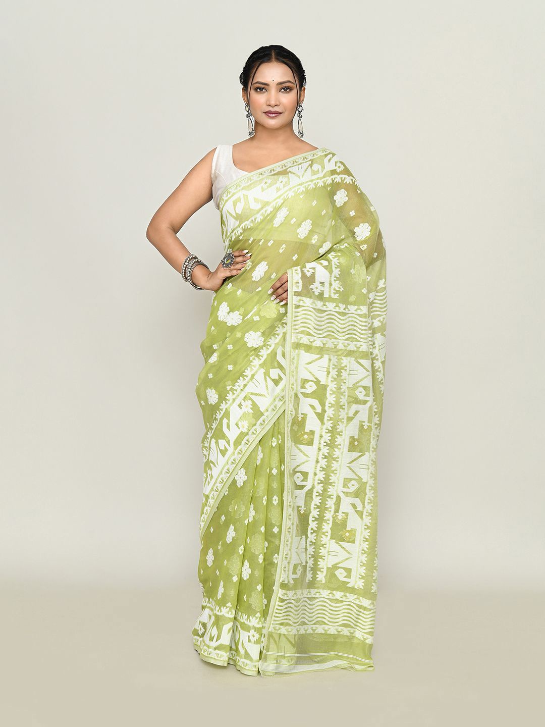 

SPRISH Woven Design Pure Cotton Jamdani Saree, White