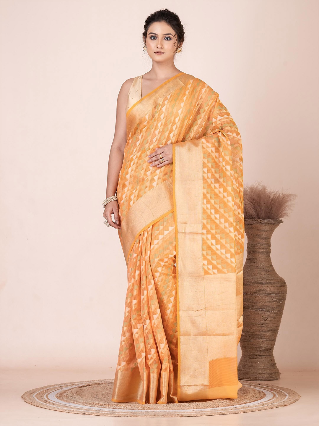 

VIBHAVARI Woven Design Zari Saree, Yellow