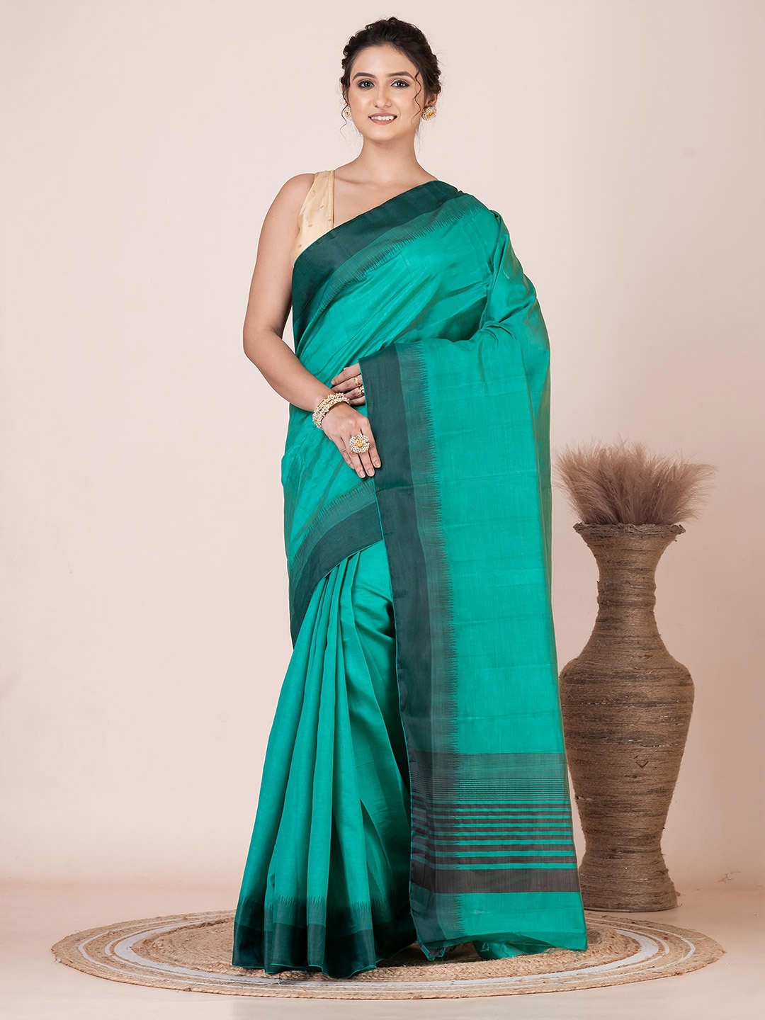 

VIBHAVARI Woven Design Zari Silk Blend Saree, Turquoise blue