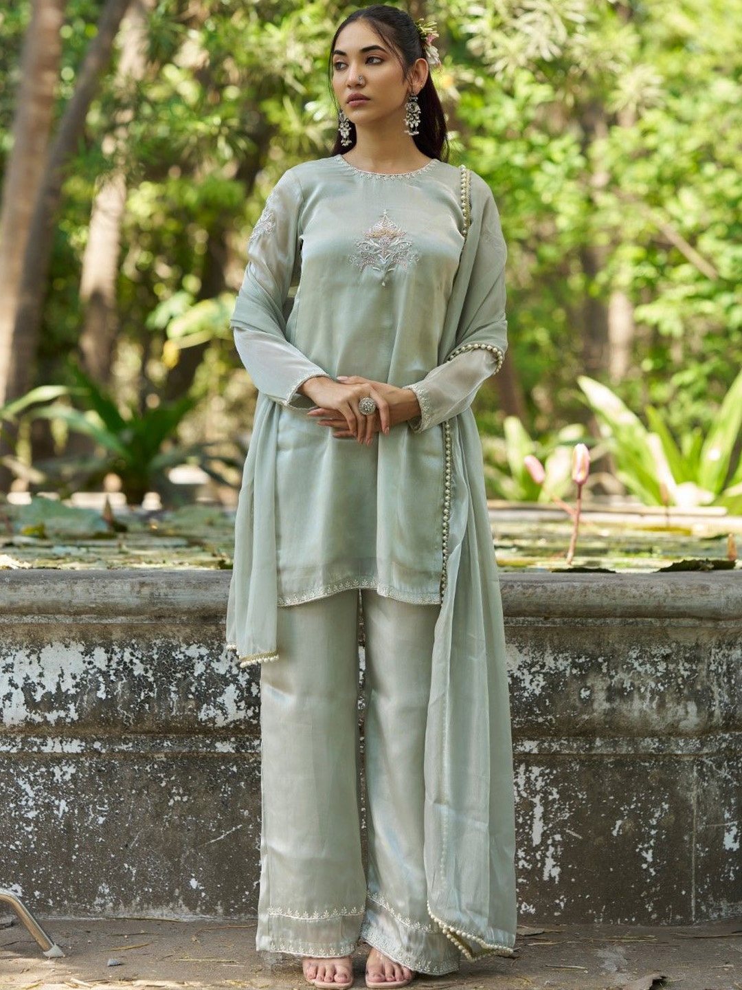 

HOUSE OF MIRA Aaftab Floral Embroidered Beads and Stones Silk Chiffon Kurta Set, Green