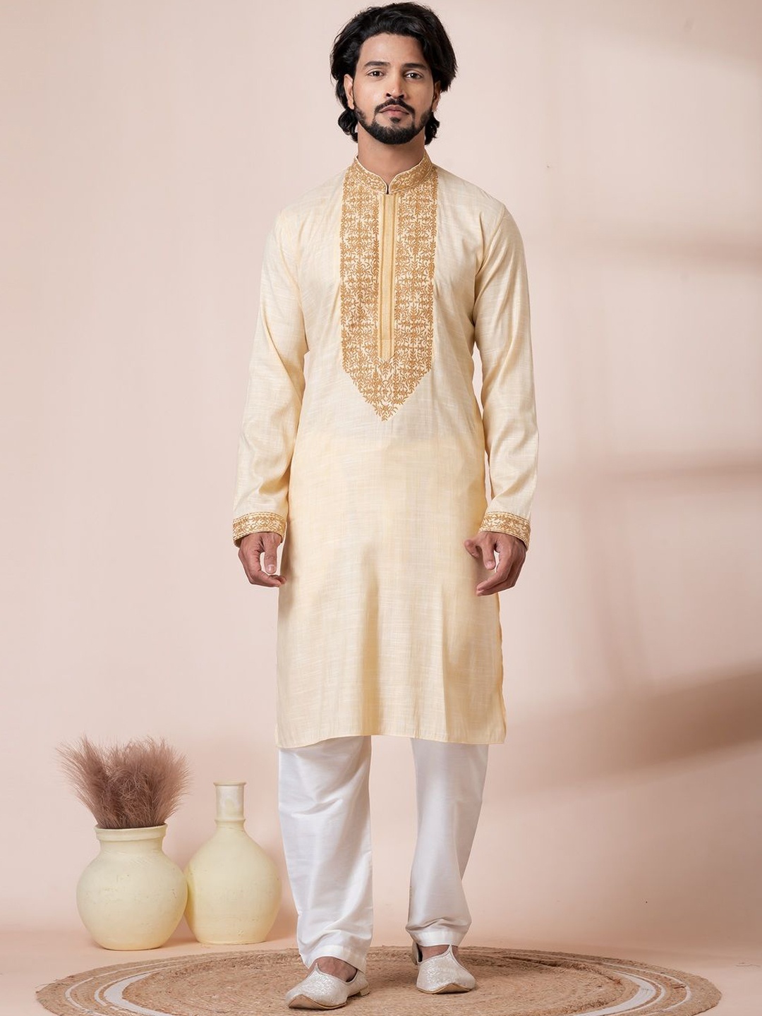 

HU - Handcrafted Uniquely Floral Yoke Design Thread Work Pure Cotton Kurta & Pyjamas, Beige