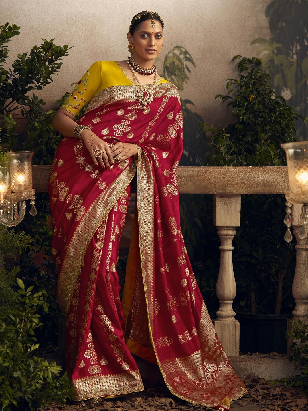 

MAHALASA Woven Design Zari Pure Silk Banarasi Saree, Red