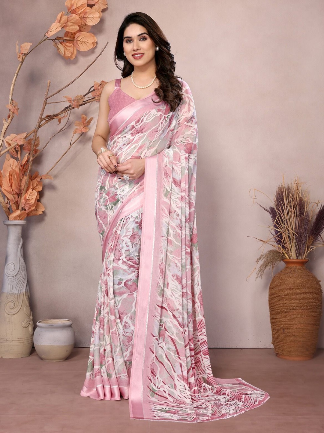 

PHORIA STYLE Floral Pure Chiffon Saree, Peach