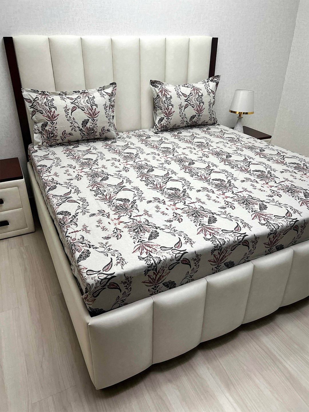 

Velar Fur Sib White Printed Pure Cotton 250 TC King Bedsheet Set 2.74 x 2.74 m