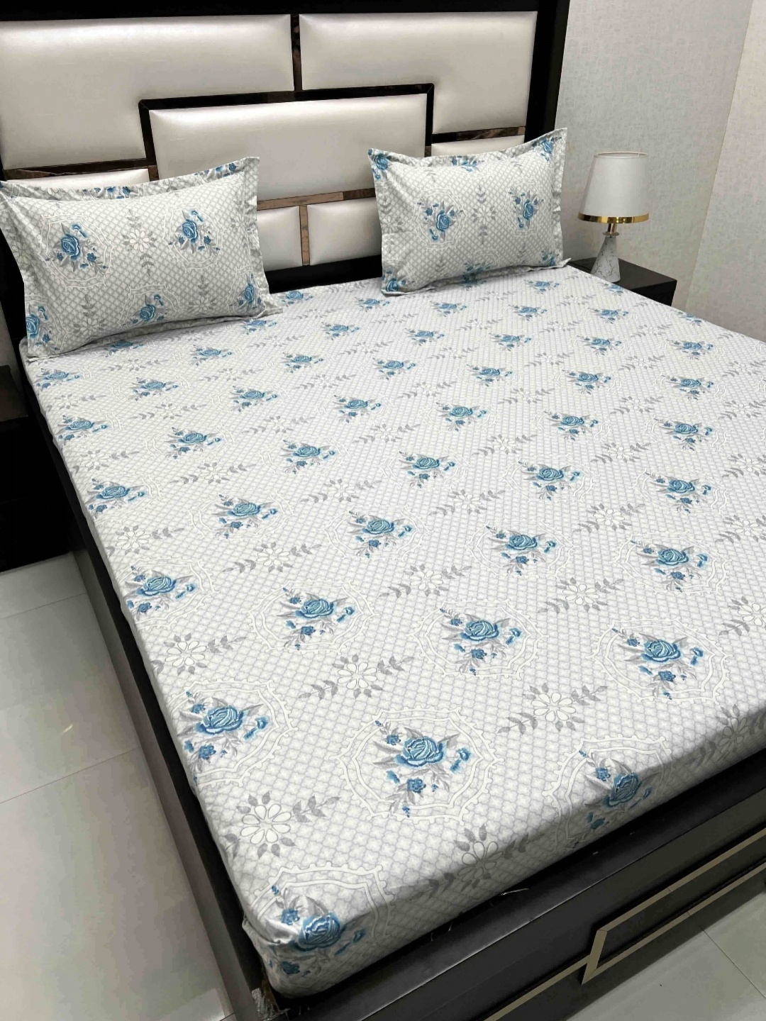 

Pure Decor Blue & Black Floral Printed 250 TC Cotton King Bedsheet Set 2.74 m x 2.74 m