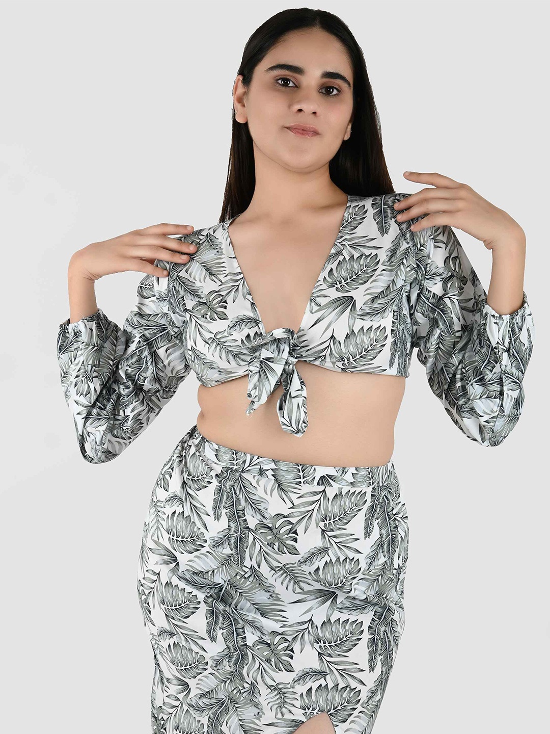 

Blissence Tropical Print Tropical Crop Top, Grey
