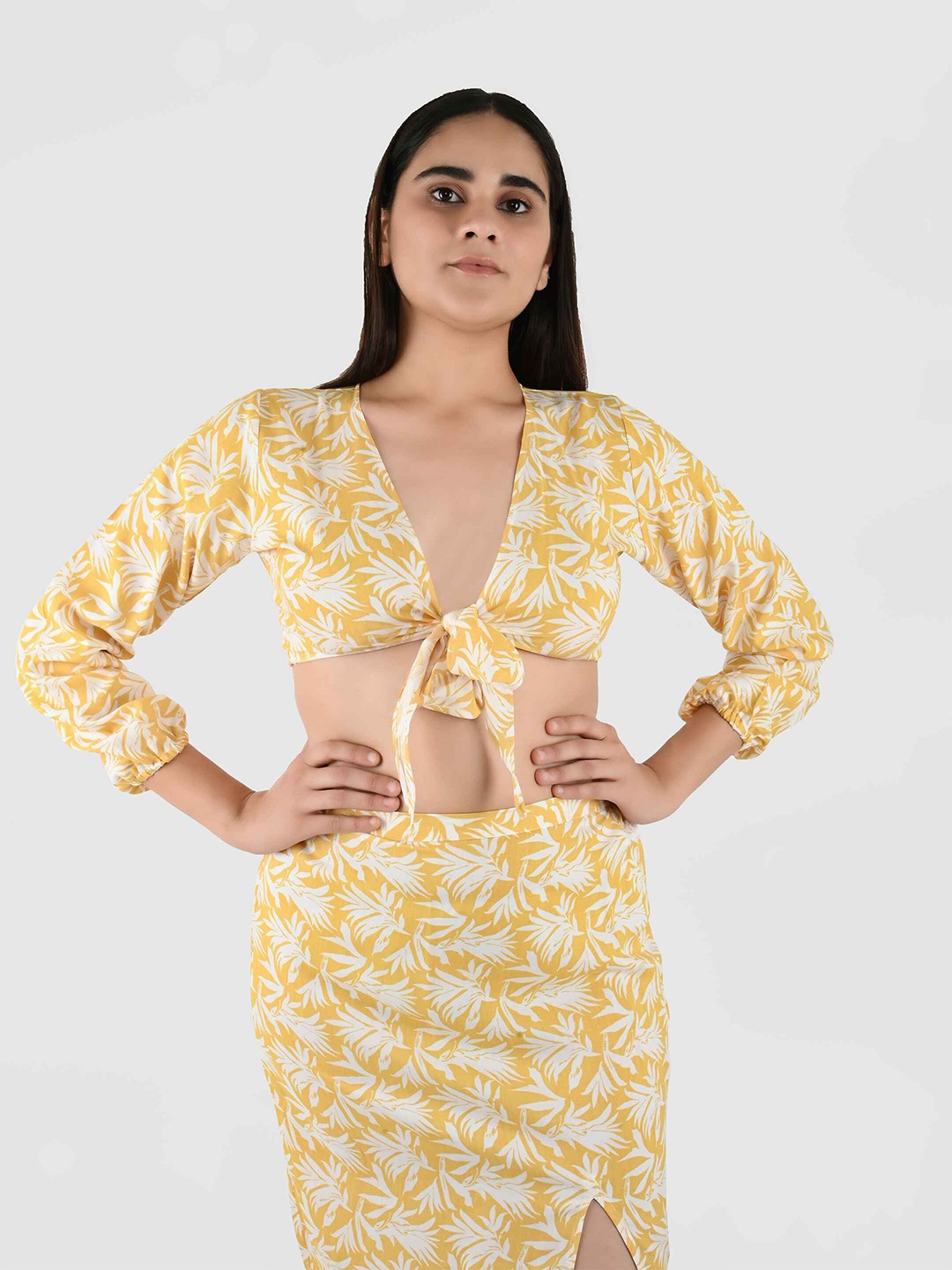 

Blissence Tropical Print Tropical Crop Top, Yellow