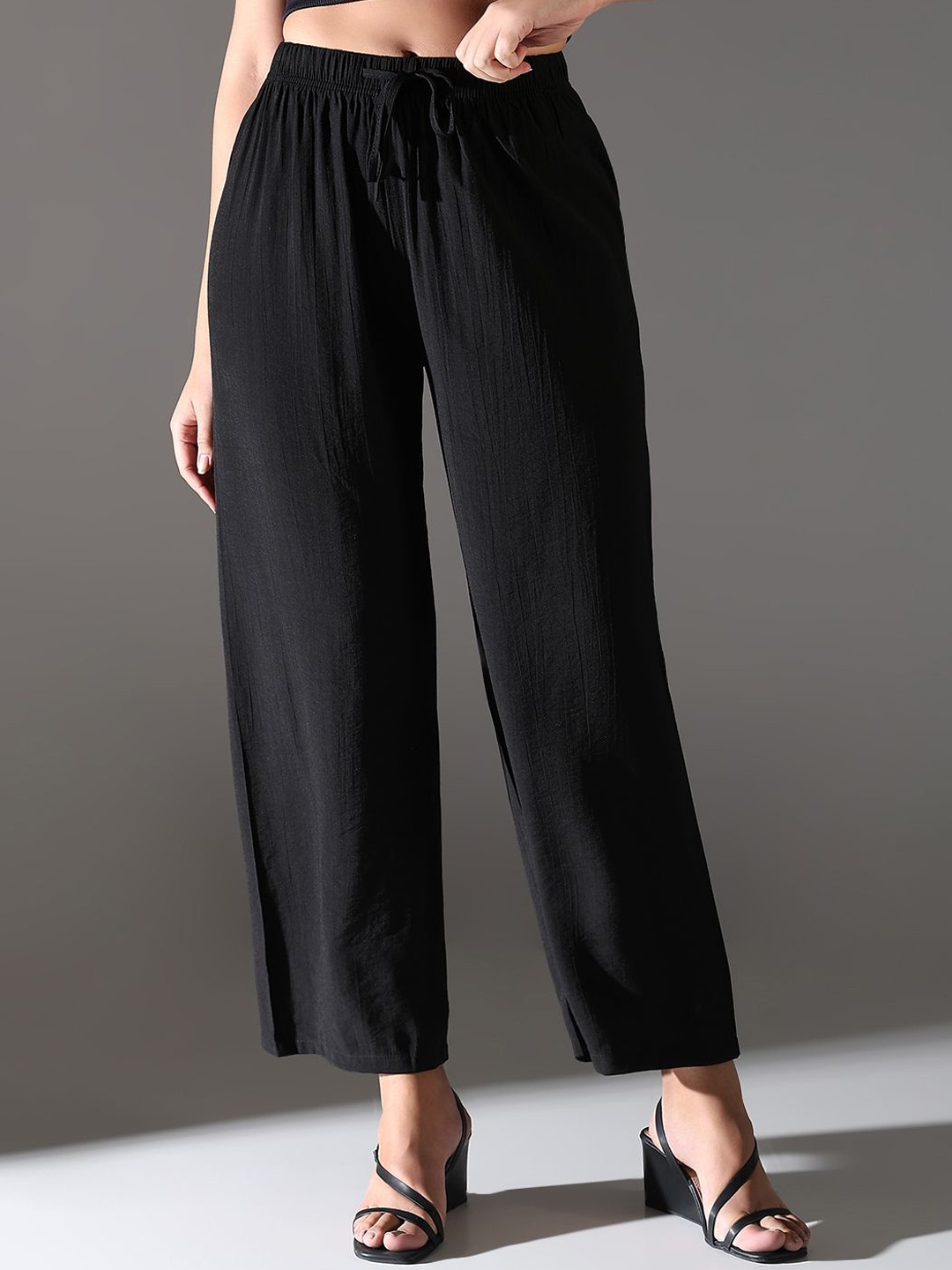 

SHOWOFF Women Comfort Straight Fit Trousers, Black