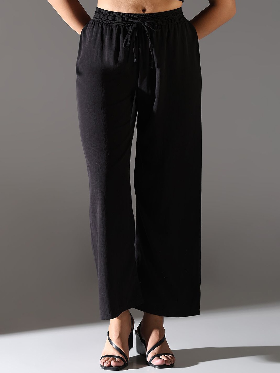 

SHOWOFF Women Comfort Straight Fit Trousers, Black