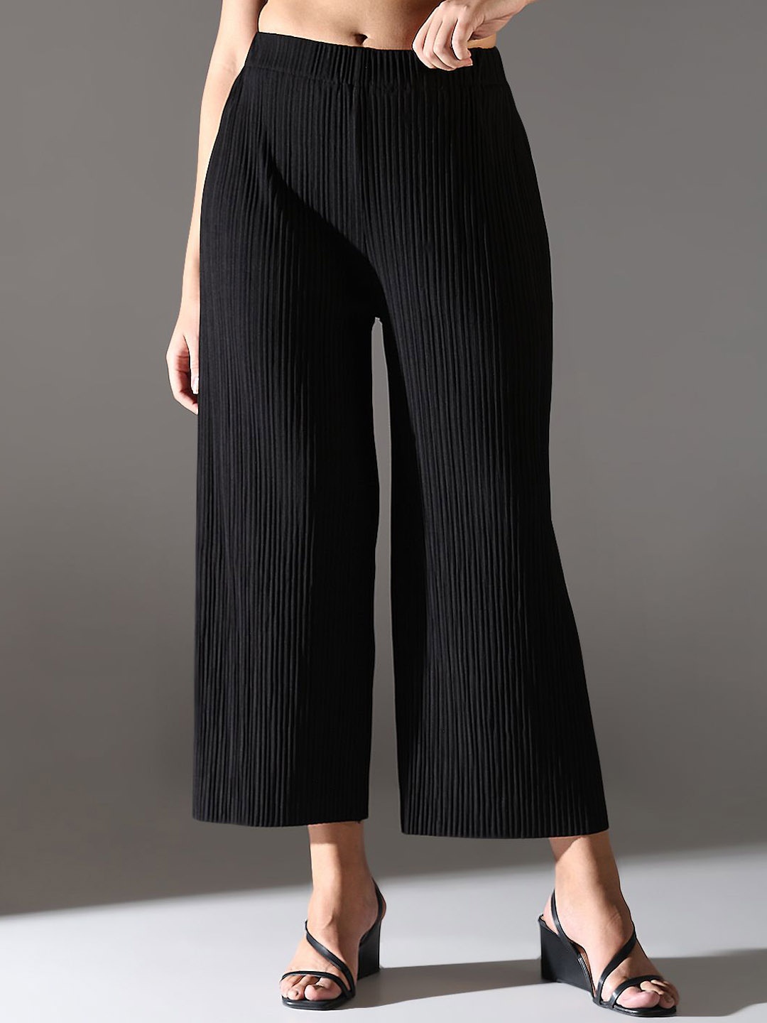 

SHOWOFF Women Comfort Straight Fit Trousers, Black
