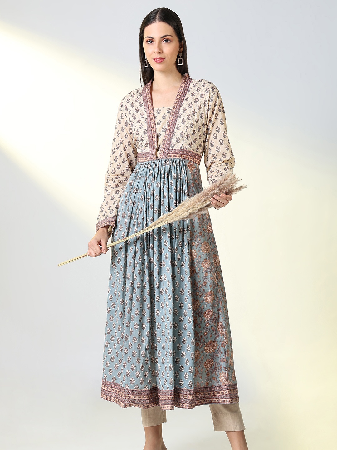 

SHOWOFF Floral Printed Cotton A Line Kurta, Grey