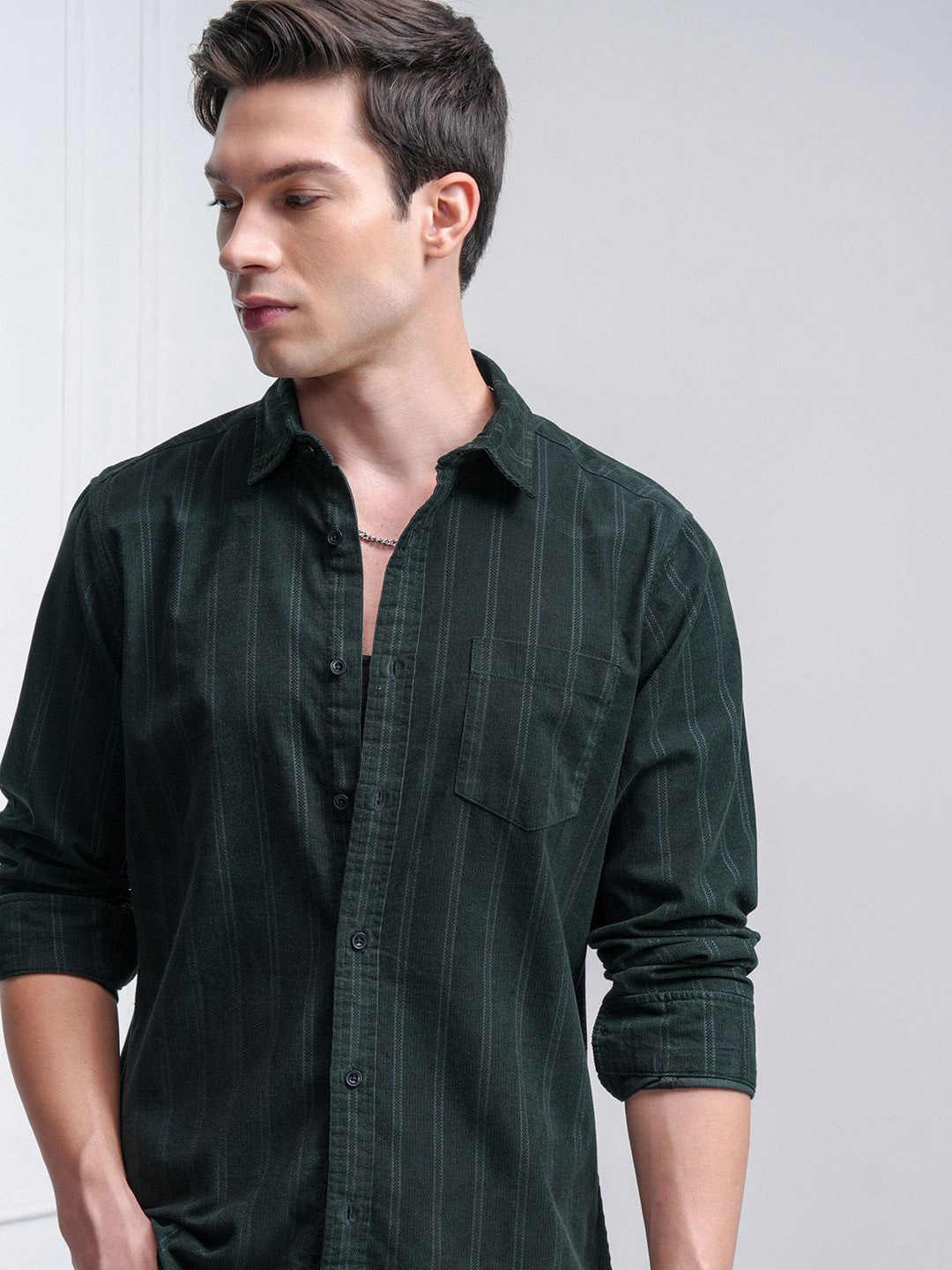 

HIGHLANDER Men Corduroy Textured Striped Casual Shirt, Green