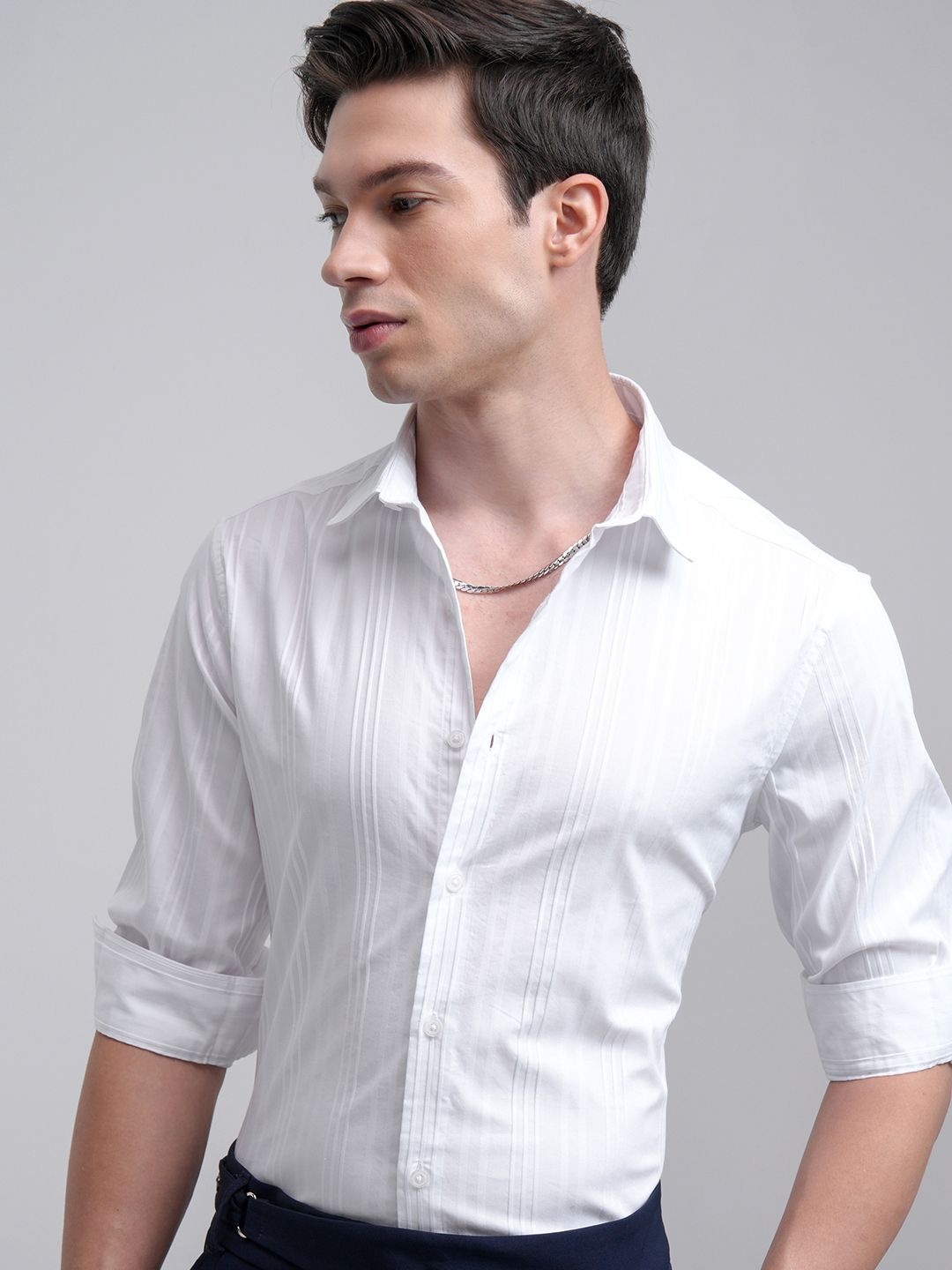 

HIGHLANDER Men Spread Collar Vertical Striped Cotton Slim Fit Casual Shirt, White
