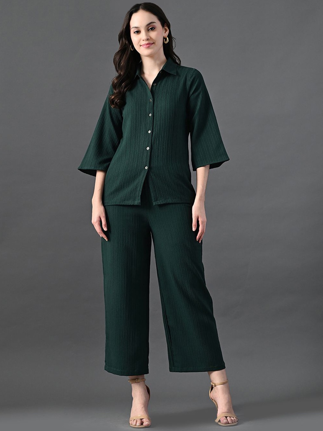 

Myshka Self Design Shirt Collar Three-Quarter Sleeves Shirt With Trouser, Green