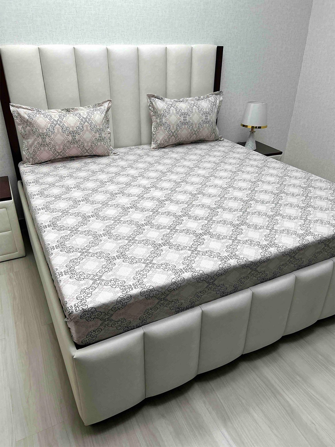 

Pure Decor White & Brown Ethnic Motifs 240 TC Cotton King Bedsheet Set 2.74 m x 2.74 m