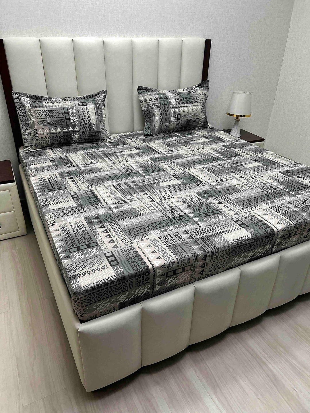 

Velar Fur Sib Grey Printed Pure Cotton 240 TC King Bedsheet Set 2.74 x 2.74 m