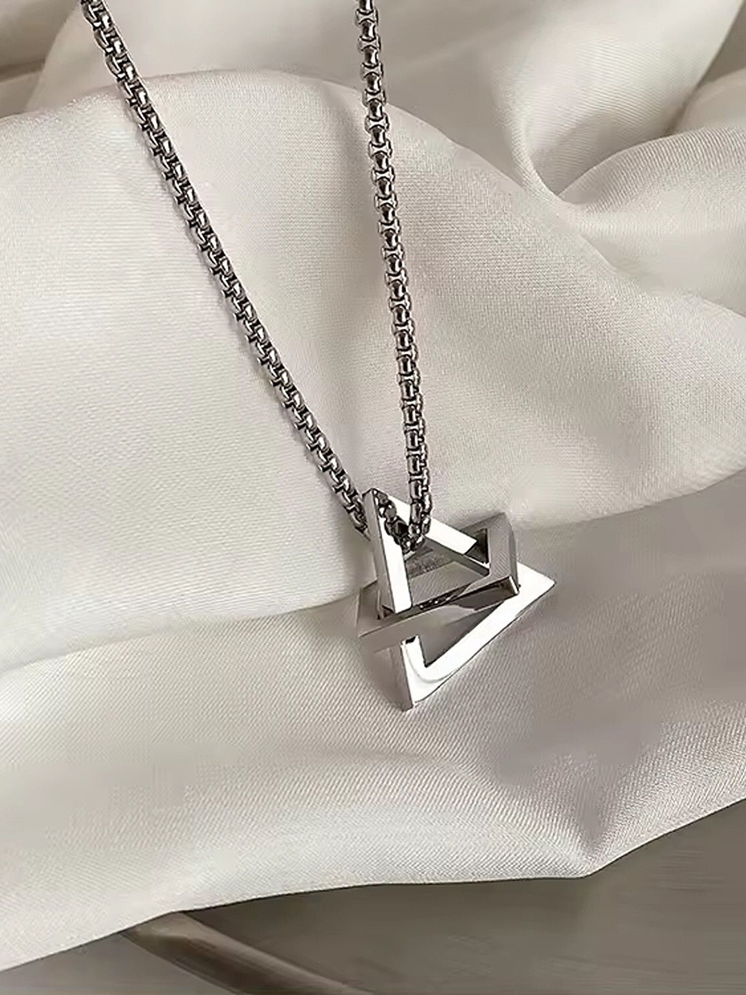 

Lila Stainless Steel Triangular Pendants With Chain, Silver