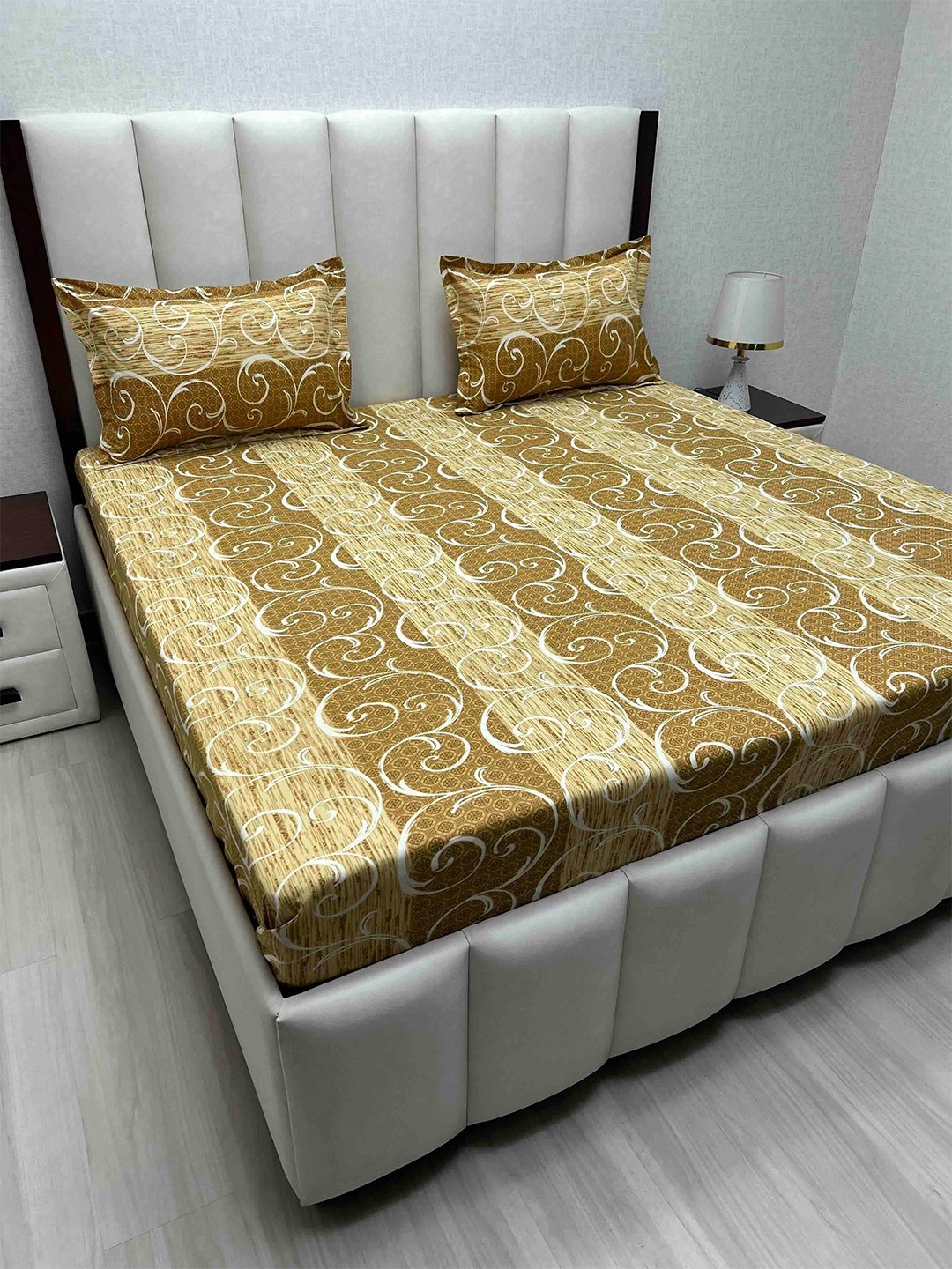 

Velar Fur Sib Brown Printed Pure Cotton 230 TC King Bedsheet Set 2.74 x 2.74 m