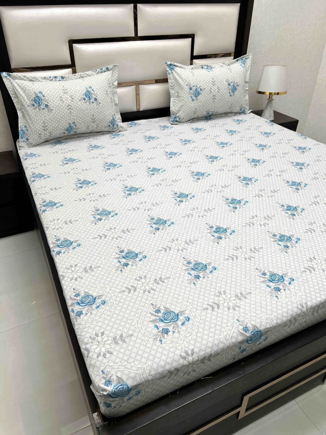 

Velar Fur Sib Blue Printed Pure Cotton 230 TC King Bedsheet Set 2.74 x 2.74 m