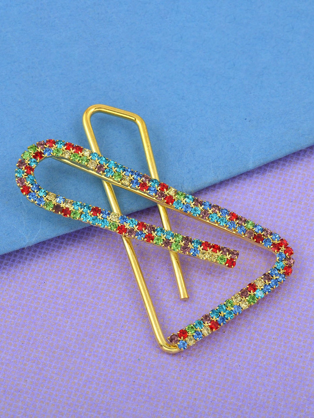 

MEMOIR Gold-Plated Stones Studded Saree Clip