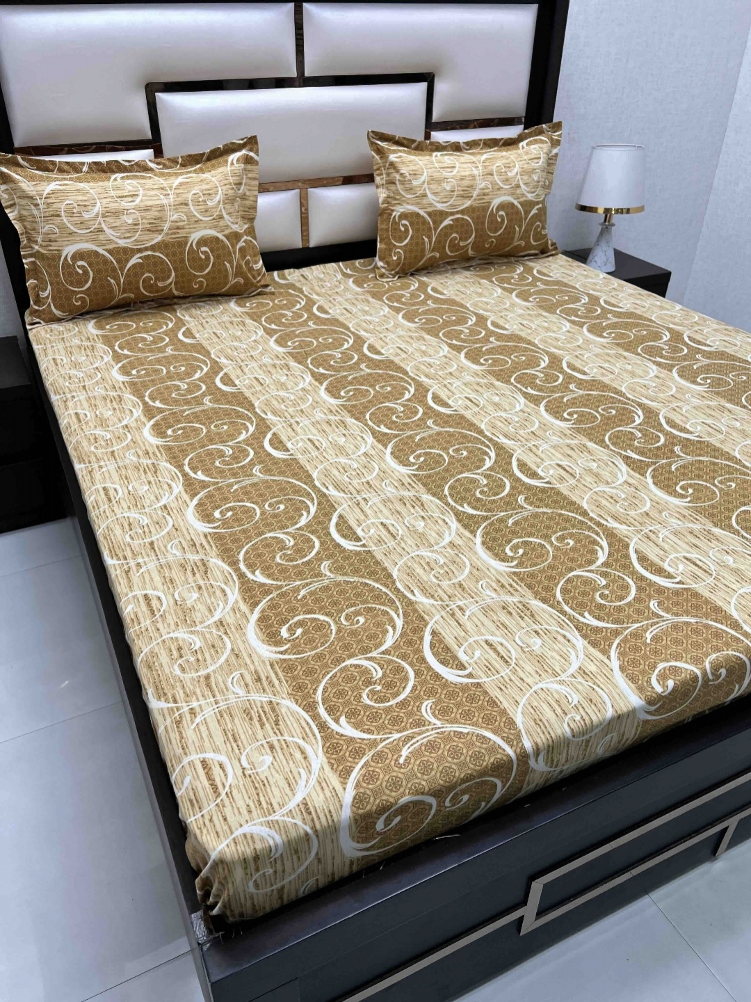 Velar Fur Sib Brown Printed Pure Cotton 220 TC King Bedsheet Set 2.74 x 2.74 m