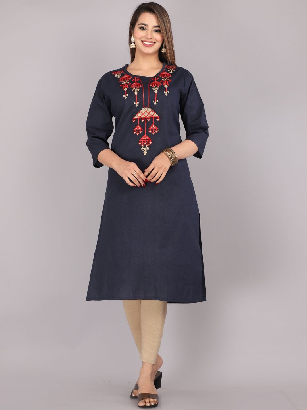 

Mehsoos Round Neck Ethnic Motifs Embroidered Thread Work Cotton Straight Kurta, Blue
