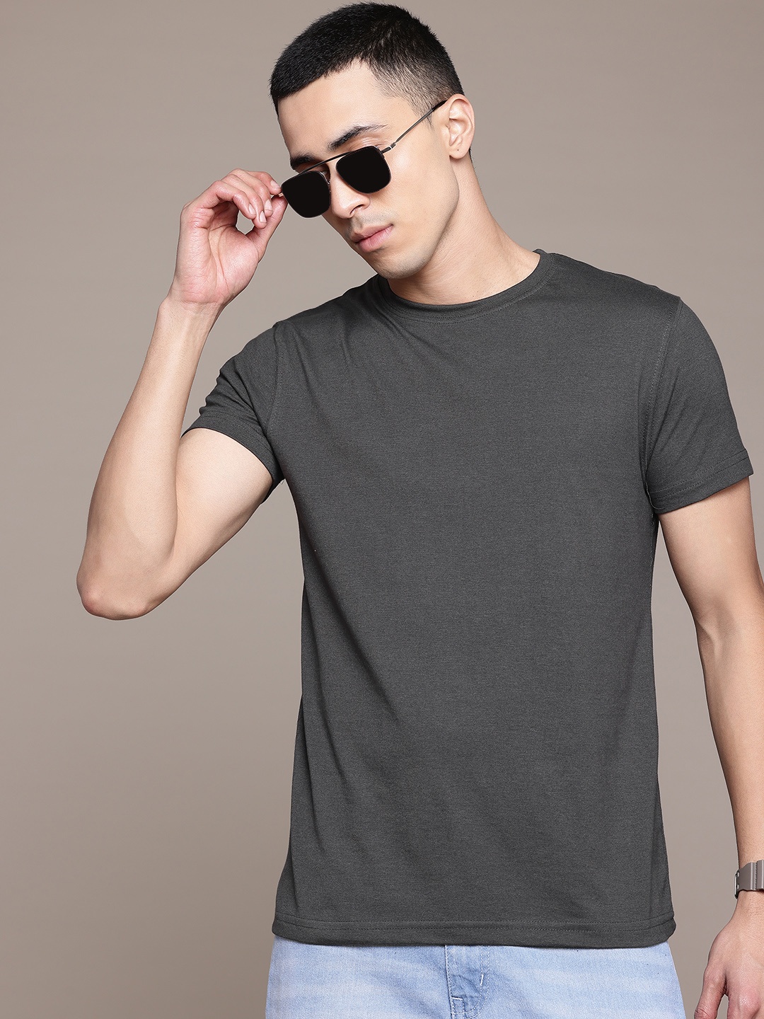 

Roadster Men T-shirt, Charcoal