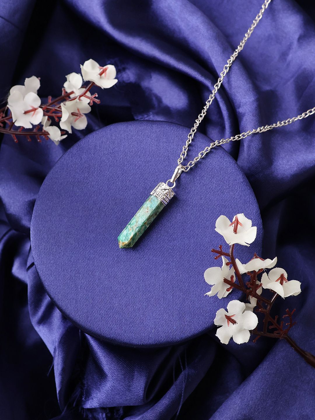 

Shubhanjali Unisex Silver-Plated Ruby Zoisite Quartz Pencil Pendant, Green