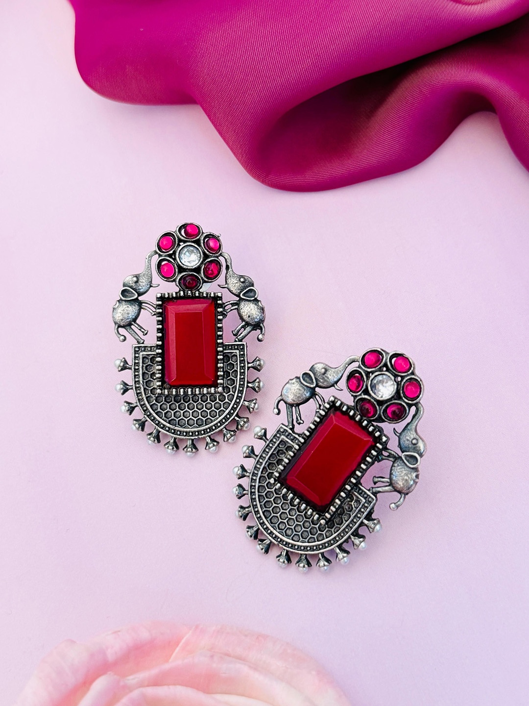 

Sangria Silver-Plated Contemporary Drop Earrings