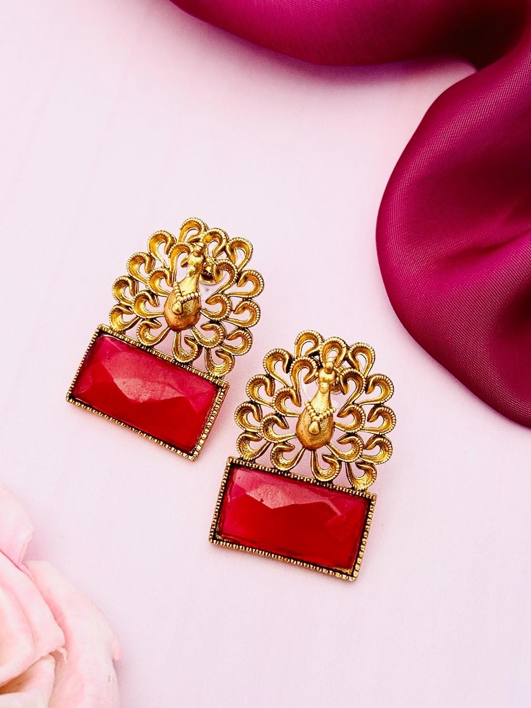 

Sangria Gold Plated Classic Artificial Stones Studs