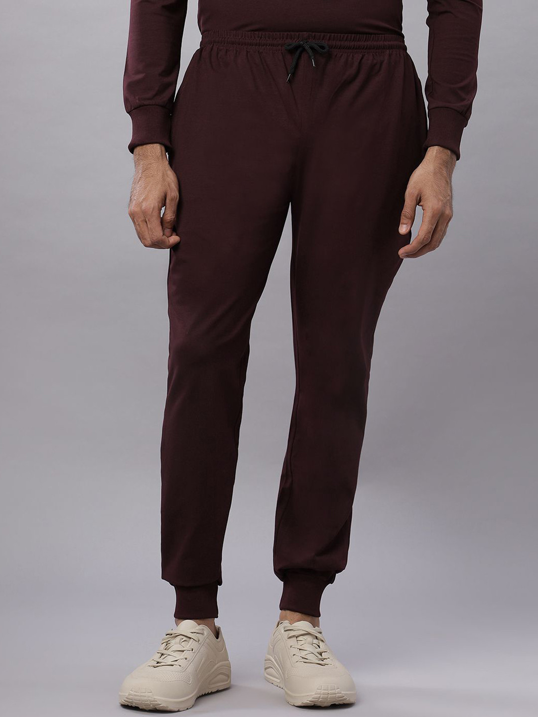 

N AND J Men Pure Cotton Mid-Rise Joggers, Maroon