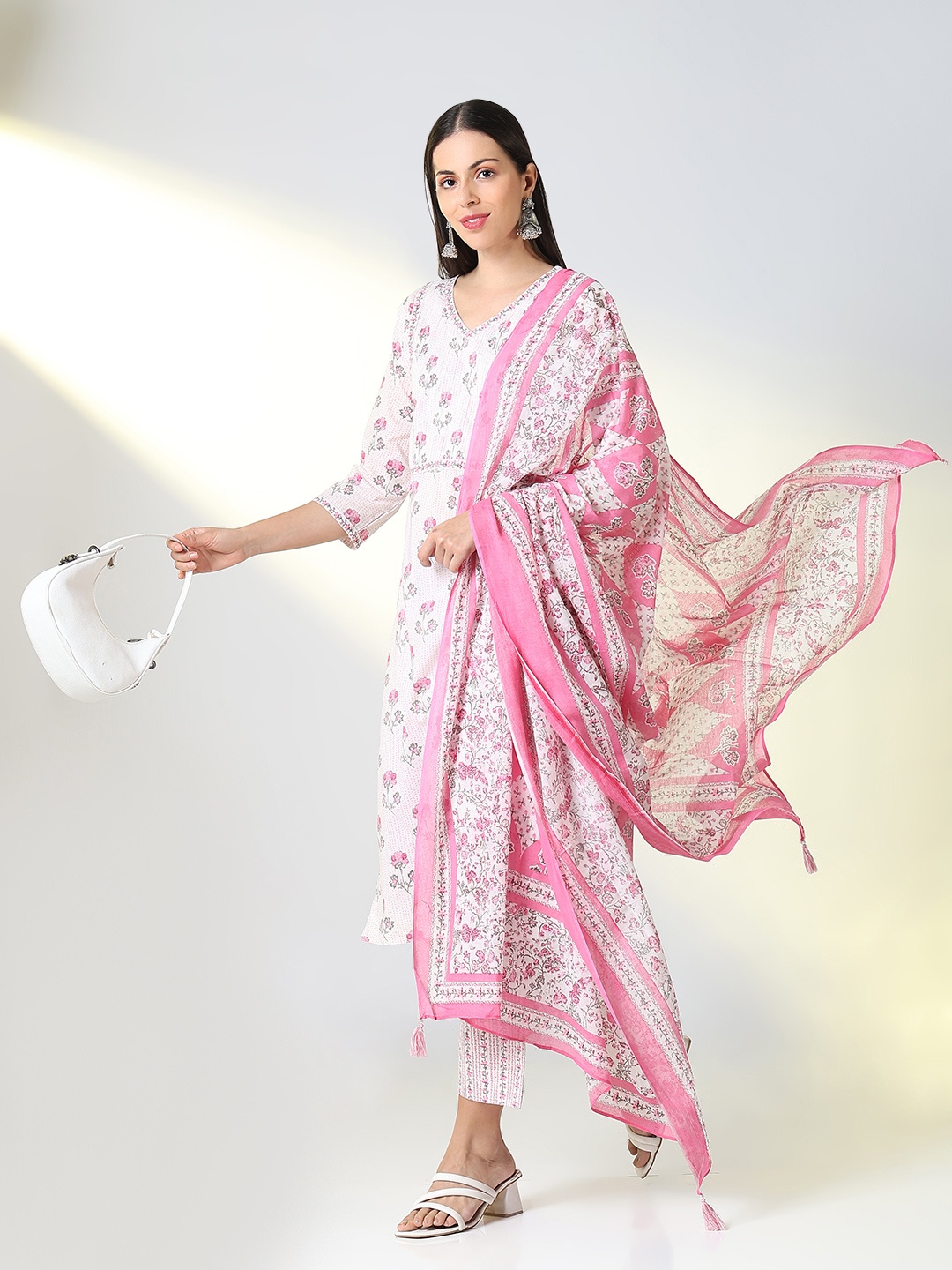 

SHOWOFF Floral Printed Sequinned Straight Kurta With Trousers & Dupatta, White